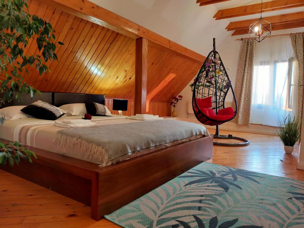 Casa Maria Roses Ξενοδοχείο Rîşnov Εξωτερικό φωτογραφία